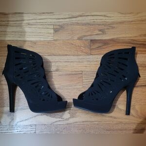 APT. 9 Knowledge Woman High Heel